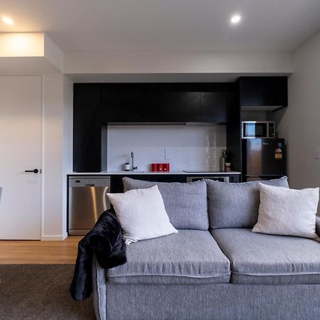 Luxury 2 Bed Townhome In Cbd Крайстчърч Екстериор снимка