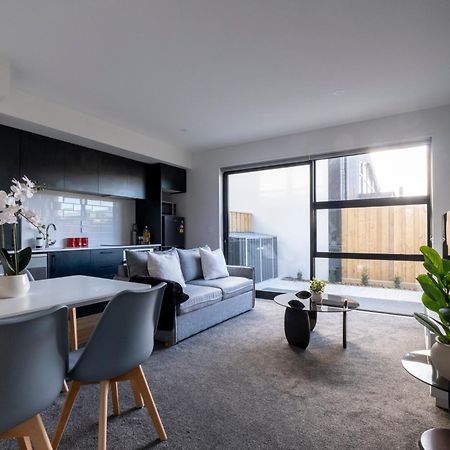 Luxury 2 Bed Townhome In Cbd Крайстчърч Екстериор снимка
